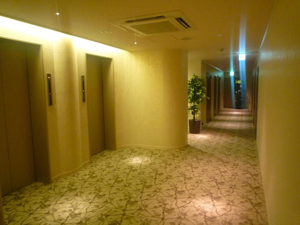 Hotel Beni East (Adults Only) Osaka Exterior photo